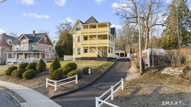 Building Photo - 83 Prospect St Unit 2