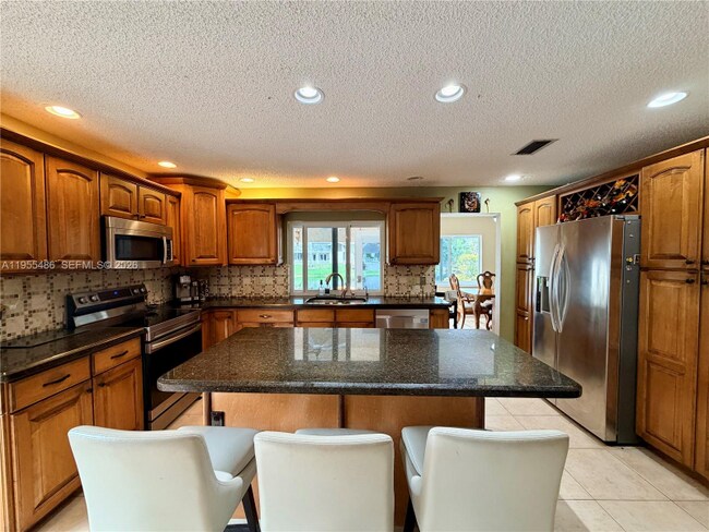 Photo - 2865 Begonia Way