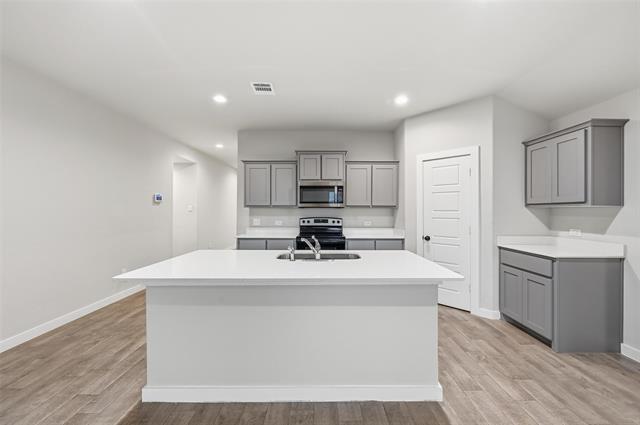 Photo - 701 Griffith Pk Trl