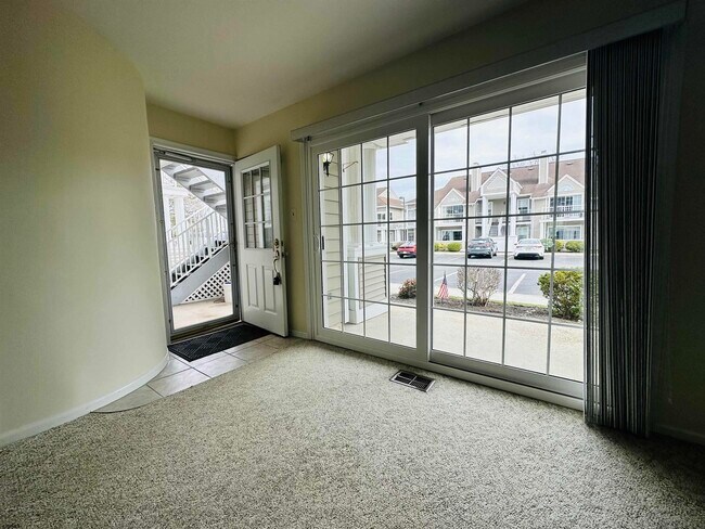 Photo - 550 Central Ave Unit H1