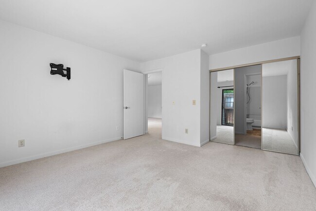 Photo - Condo in Chapel Hill