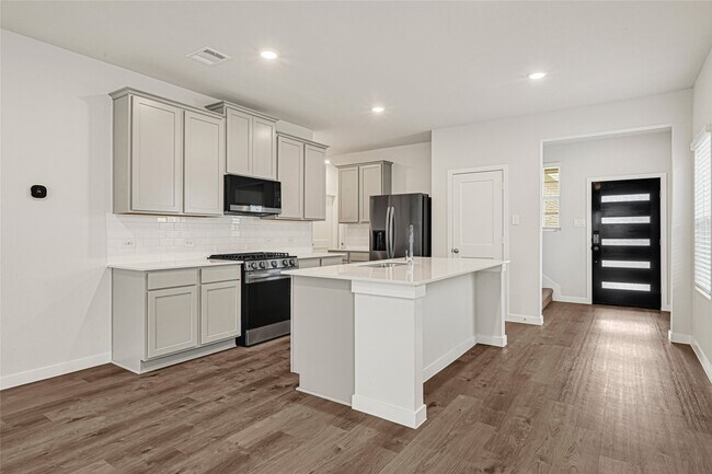7735 Bergamot Cir