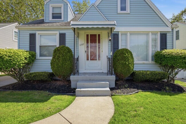 Photo - 1257 Brighton Rd