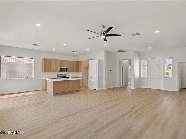 Photo - 2918 E Harwell Rd