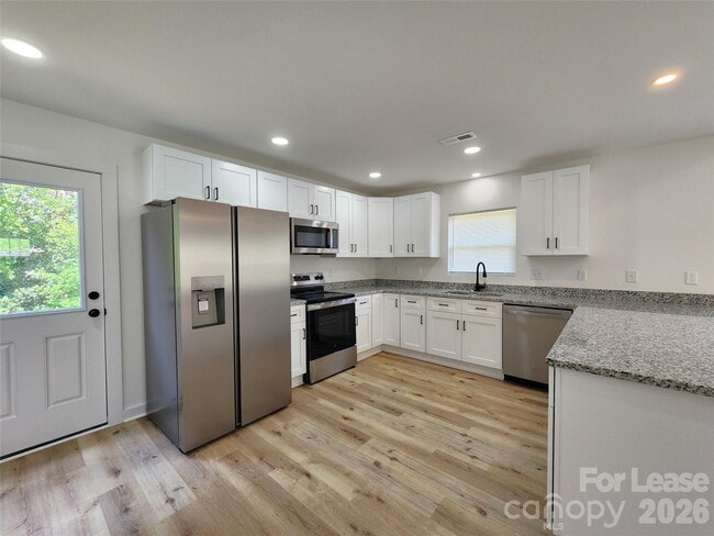 Photo - 1300 Rainbow Dr