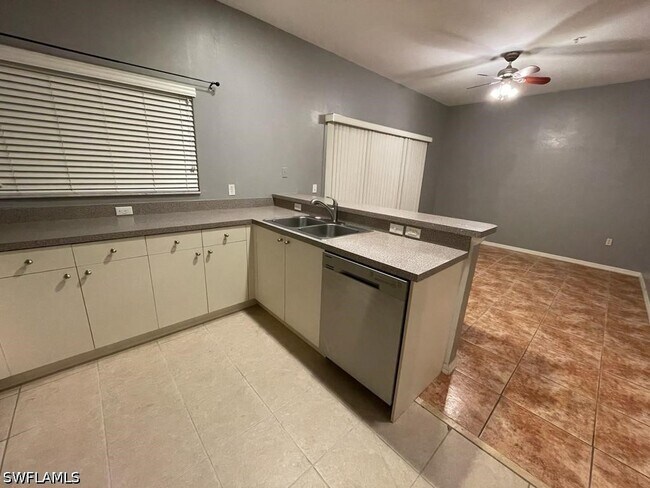 3265 Amanda Ln