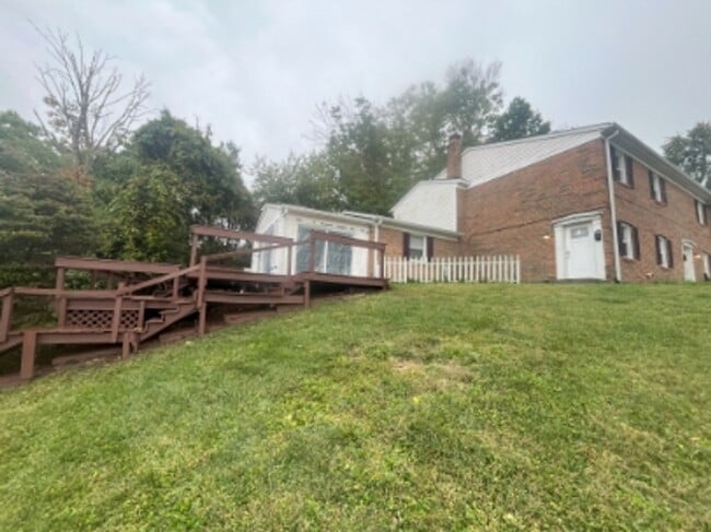 Building Photo - 5263 Boy Scout Rd Unit 1