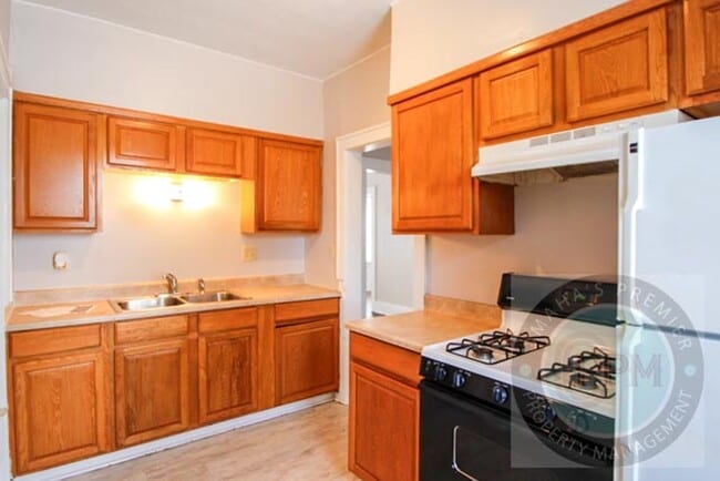 Photo - Spacious House | 2 Bed 1 Bath