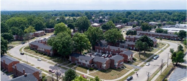 Photo - 23632 Schoolcraft Rd Townhome