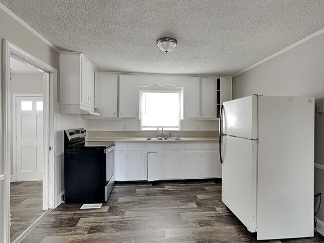 Photo - 1432 Mt Gallant Rd