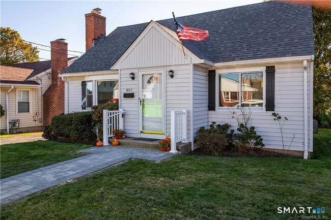 Photo - 927 Birmingham St