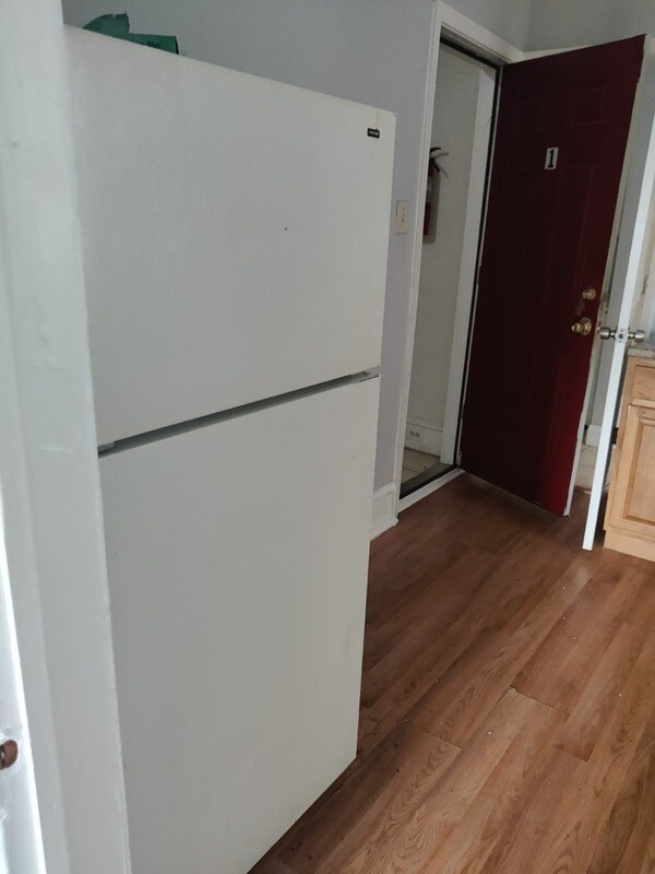 Photo - 53 W Logan St