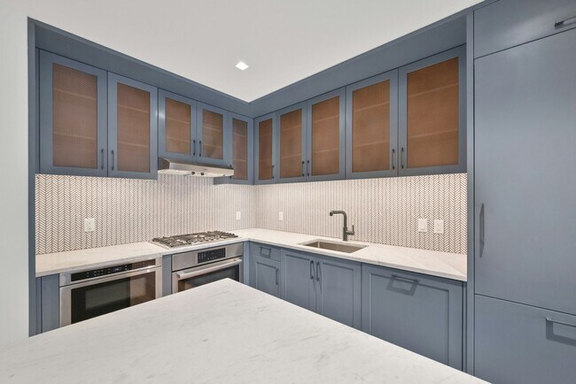 Photo - 2 Shore Ln Unit 408