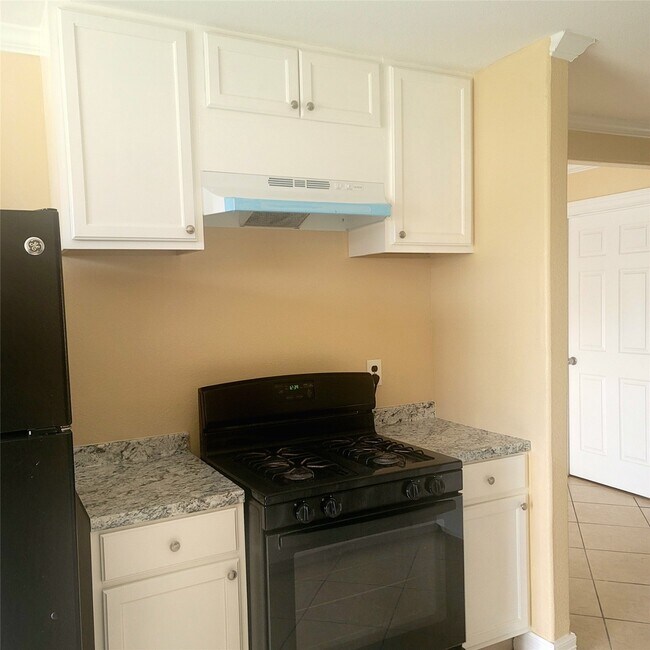 Photo - 2010 Bunzel St Casa