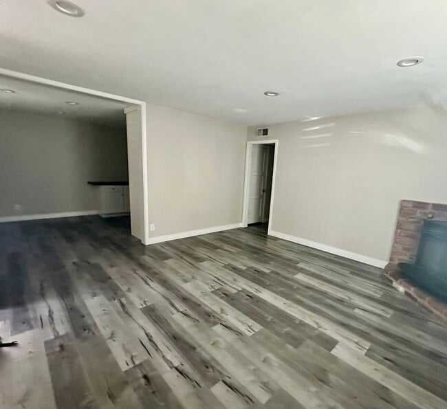 Photo - 841 Fairway Dr