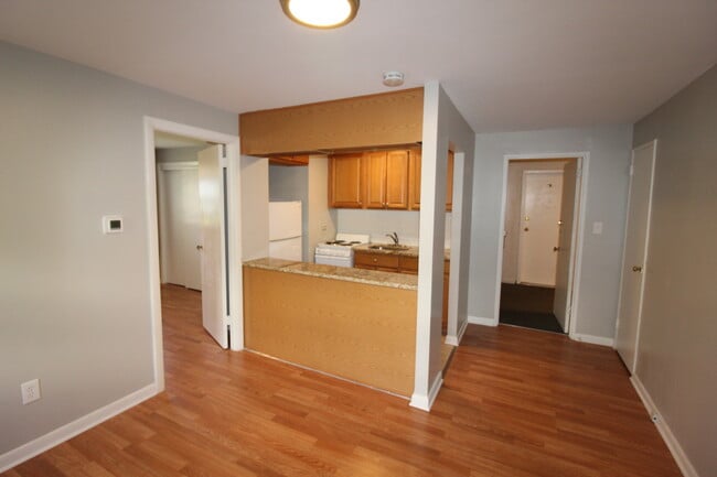 Photo - 15 Fairfax Ave Unit B-2