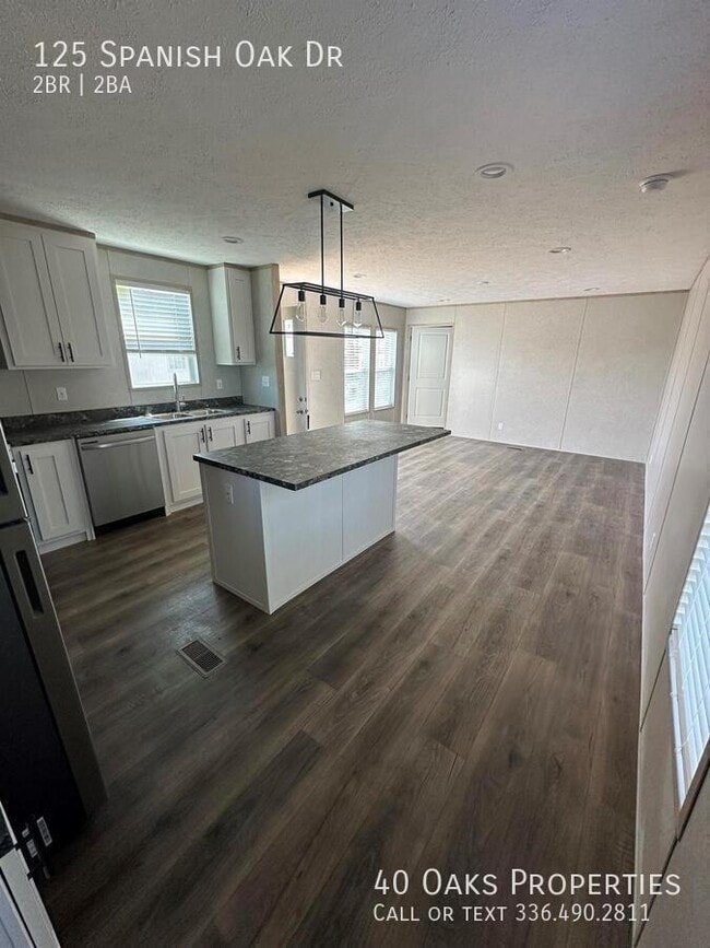 Photo - 125 Spanish Oak Dr