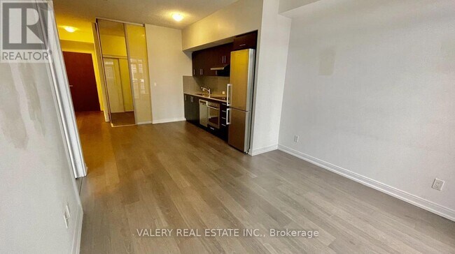 Photo - 255 Village Green Square Unit 2904