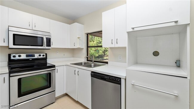 Photo - 4661 5th Ave SW