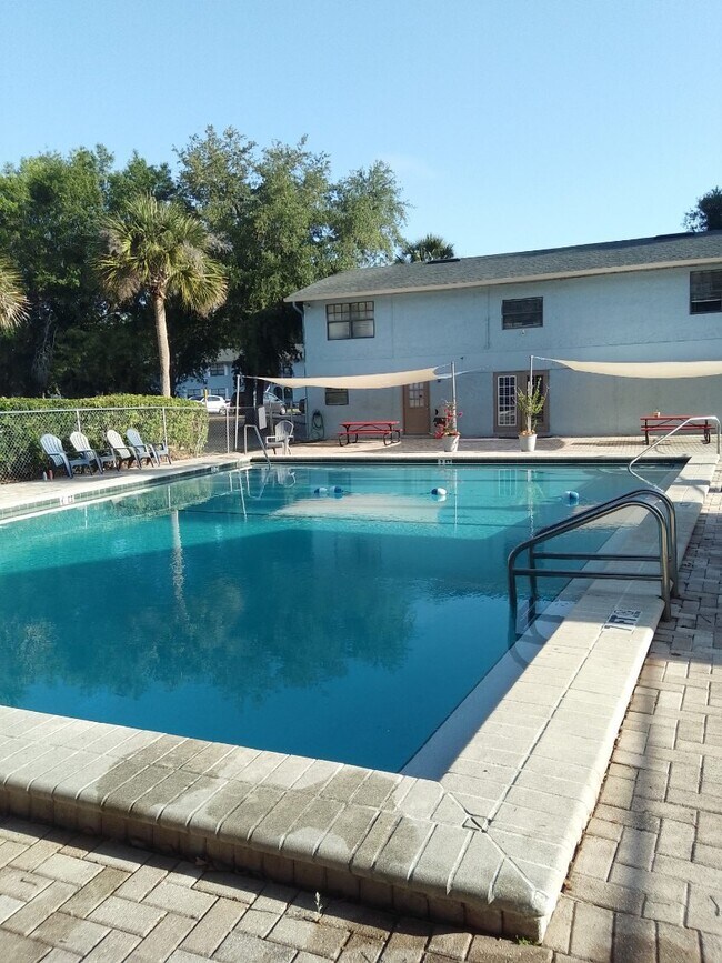 Photo - 3215 Baird Ave Unidad J-65