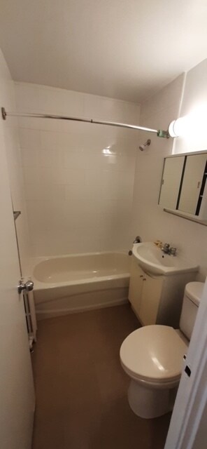 Photo - 69 Gamble Av