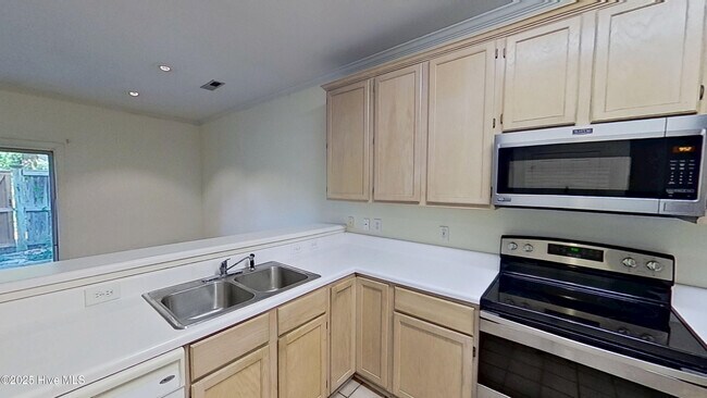 Photo - 6229 Wrightsville Ave