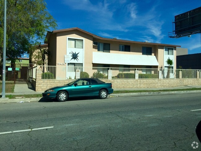 Building Photo - 19419 Victory Blvd Rental