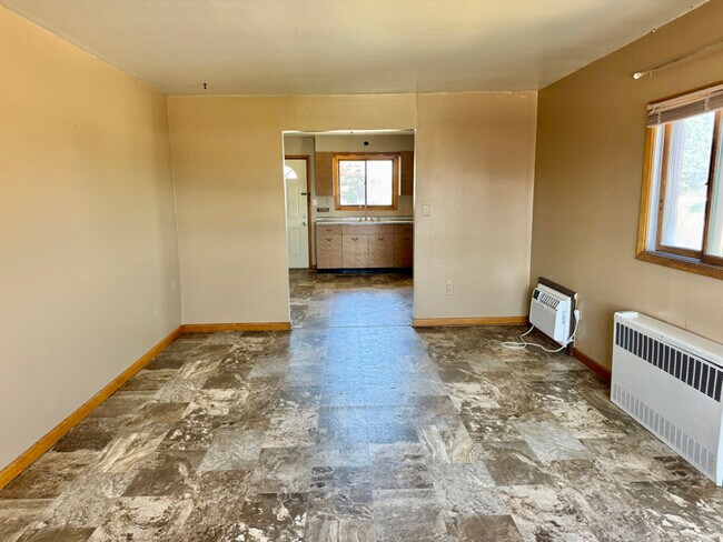 Photo - 302 W 7th St Unit 5