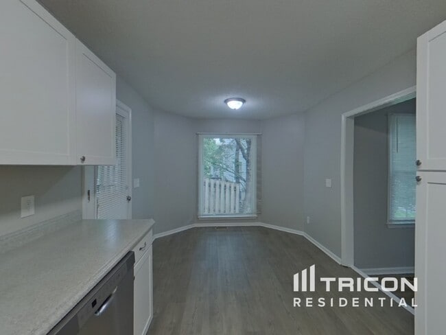 Photo - 204 Kemsing Rd