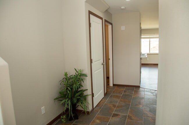 Photo - 6333 Pawnee Ln