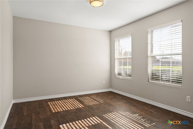 Photo - 2409 Riley Dr