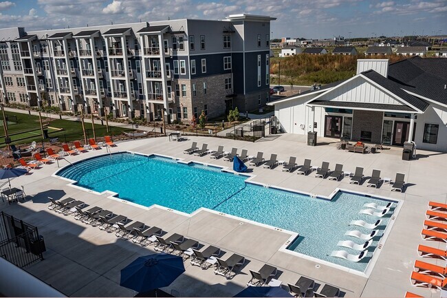 Building Photo - Fireside at Waukee Rental