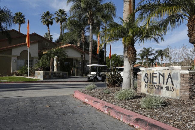 Siena Apartments