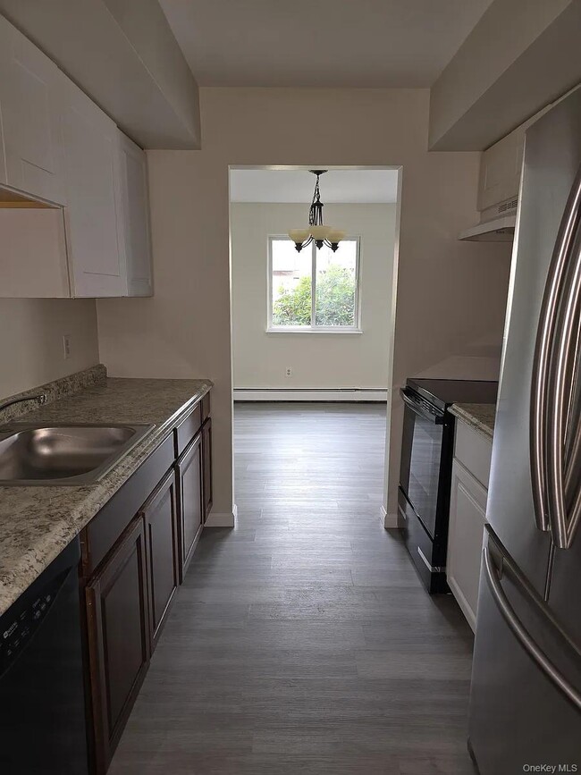 Photo - 1601 Cherry Hill Dr