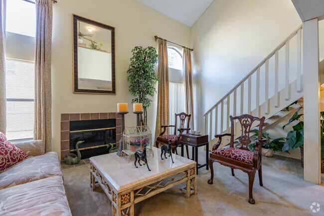 2BR, 2BA Townhouse - 1350SF