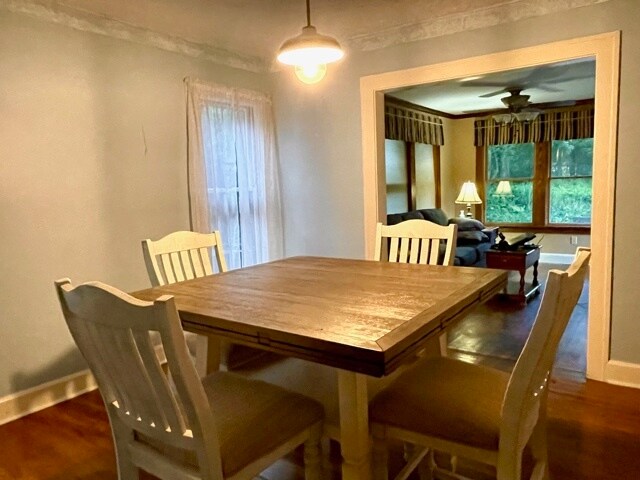 Photo - 2571 Ashurst Rd