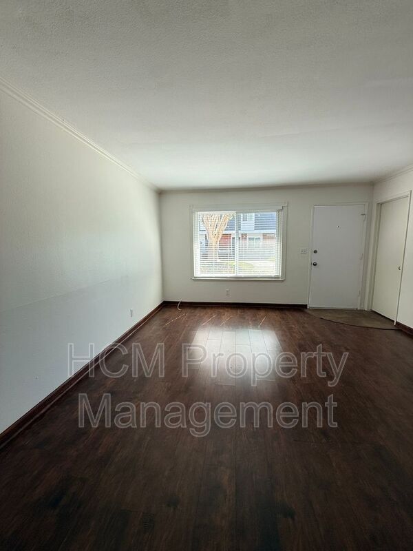 Photo - 113 Morristown Ln