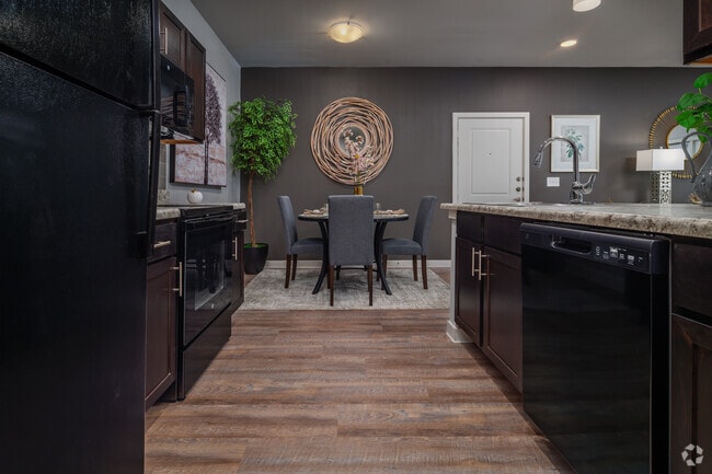 2BR, 2BA - 978SF Kitchen - Vantage at Helotes