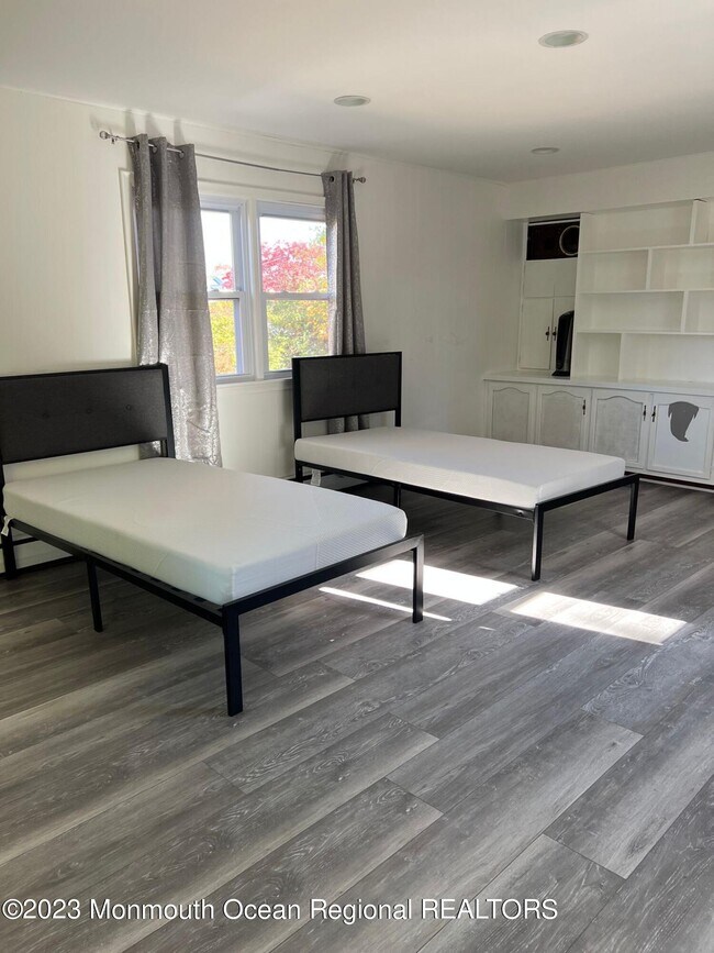 Photo - 326 Sherman Ave