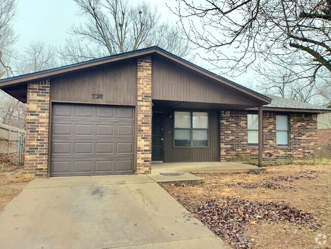 Building Photo - 3 Bed 1 Bath 1 Car Garage in Cardinal 2nd ... Rental