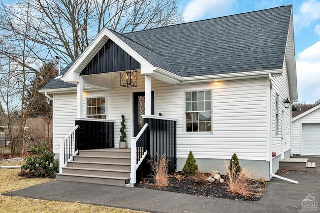 Photo - 64 Green Island Ave