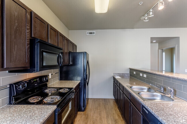 3BR, 2BA - The Hendrix