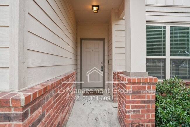 Photo - 6018 Upland View