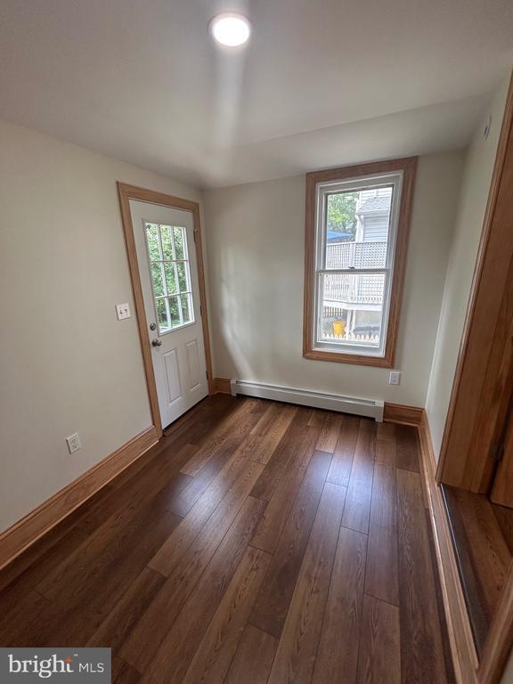 Photo - 212 Forrest Ave