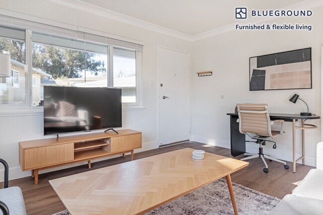 Photo - 15 S Broadway Unidad FL2-ID2132