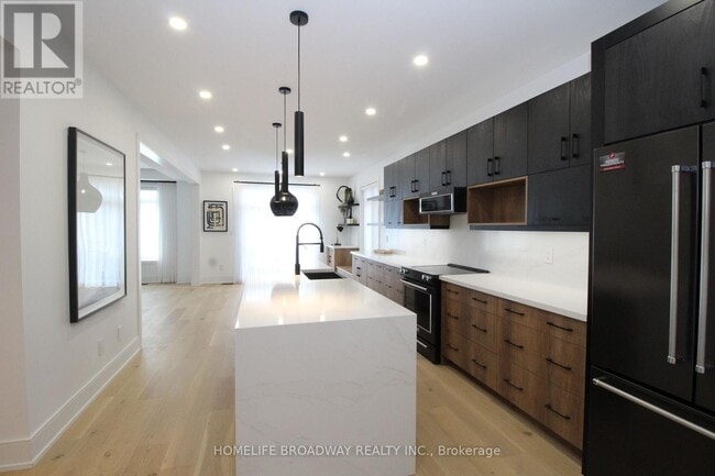 Photo - 32 McKean Dr