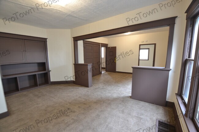 107 Arizona Ave Unit 1S