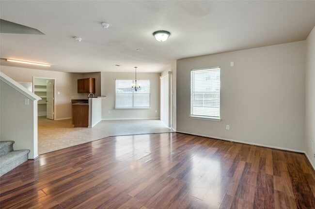 Photo - 8620 Star Thistle Dr