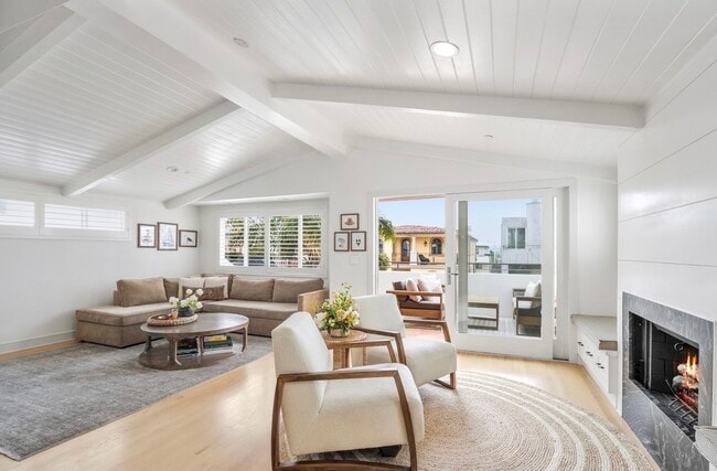 445 Marine Ave