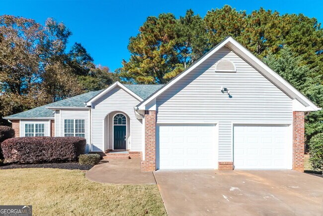 Photo - 250 Ashley Oaks Dr House